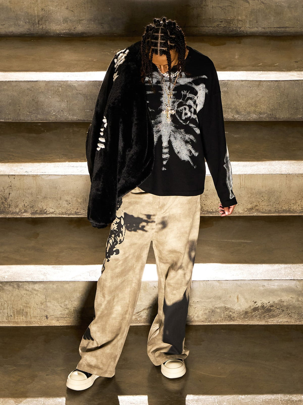 Skeleton Graphic Waffle Sweatshirt – Spooky Halloween Vibes 