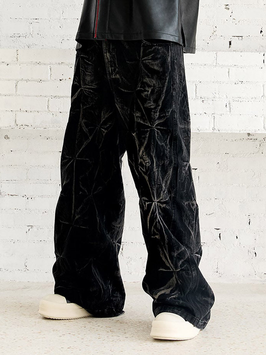 Heavy Washed Distressed Pleated Baggy Jeans - 2282 